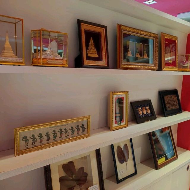 เที่ยวชมประวัติศาสตร์กรุงรัตนโกสินทร์ 