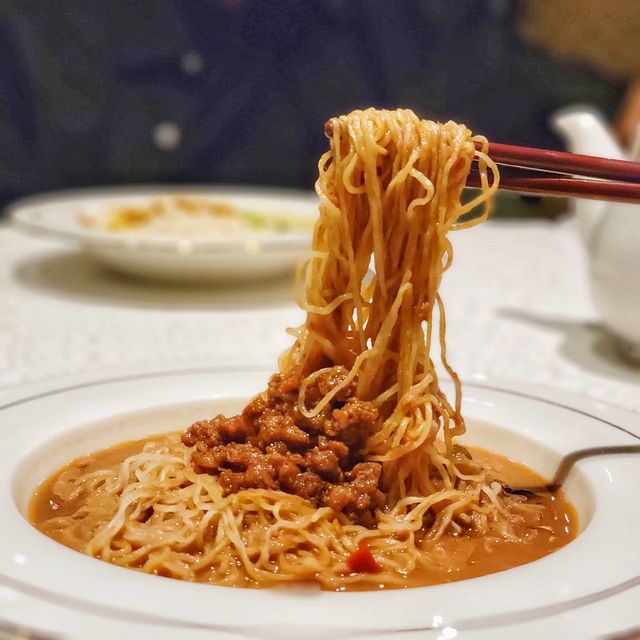 川菜cross粵菜的獨家美食｜顏府御膳