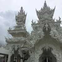 Wat Rong Khun (White Temple)