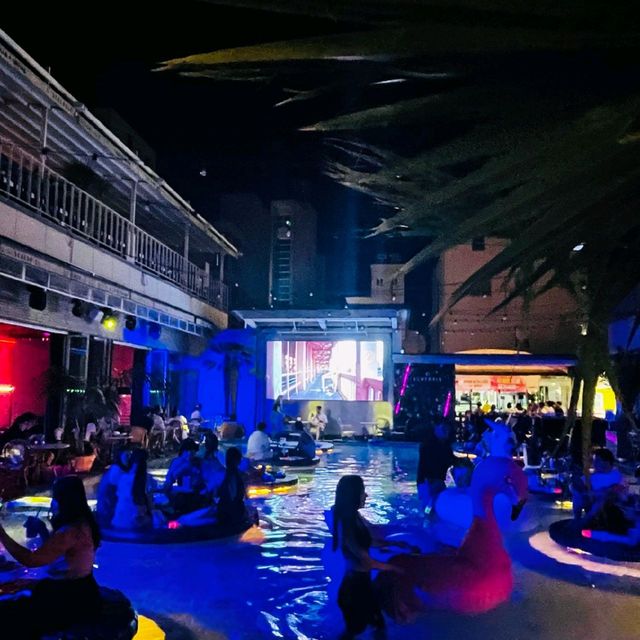 양양 핫플 '스케줄양양'⭐️ 맥주와 풀장의 조화
