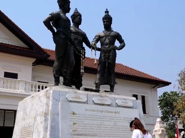 ชมโฉมสามกษัตริย์เเห่งล้านนา