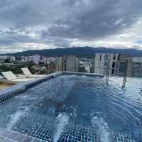 Stay with Nimman Rooftop pool and gym