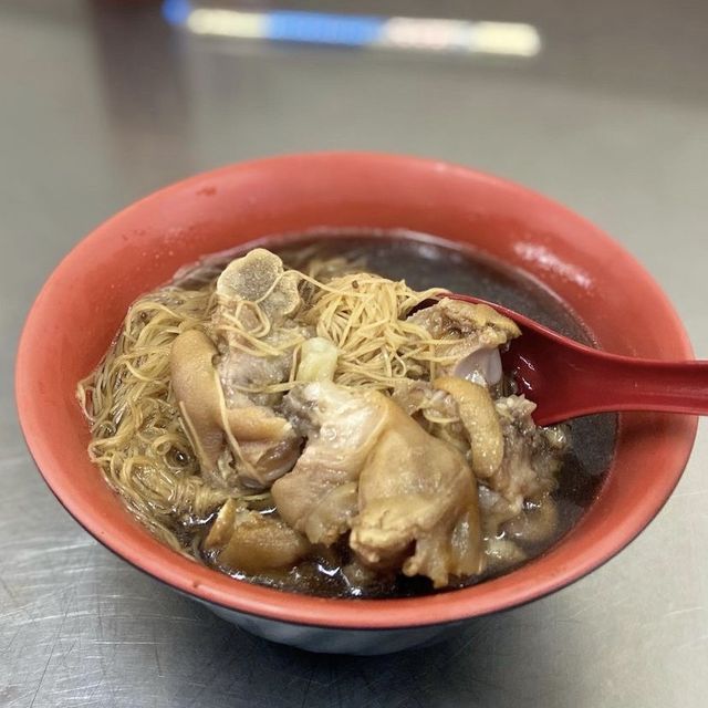 ［台中市/大甲］ 正兄弟當歸鴨肉麵線🦆｜大甲鎮瀾宮美食 當歸喝起來很順口 鴨肉多 CP值很高🤤 