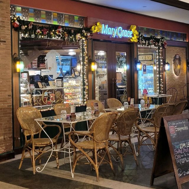 Cafe Mary Grace Venice Grand Canal Mall 