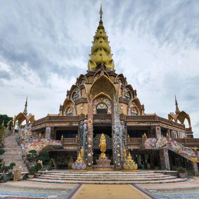วัดพระธาตุผาซ่อนแก้ว วัดสุดสวยในเมืองไทย