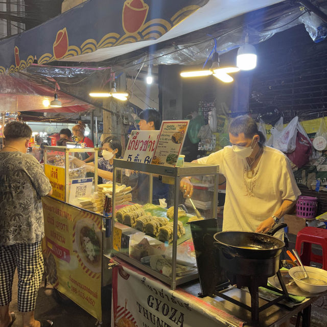 曼谷｜泰國唐人街入夜變身街熱鬧夜市