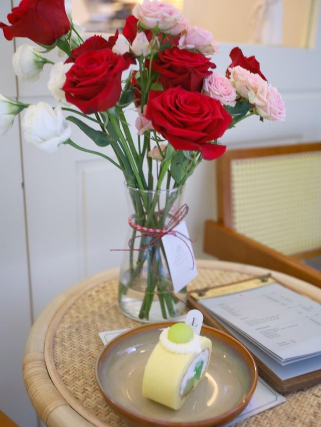 灣仔探店丨法式柔奶油黃咖啡店• Lattercafe
