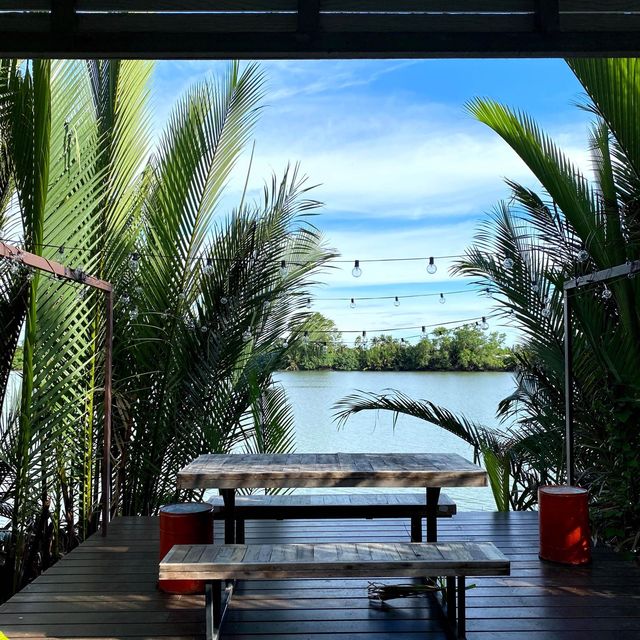 บ้านพักริมน้ำใกล้กรุงเทพ บรรยากาศสุดชิล