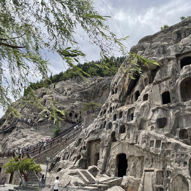 Longmen Grottoes, must visit site in Luoyang