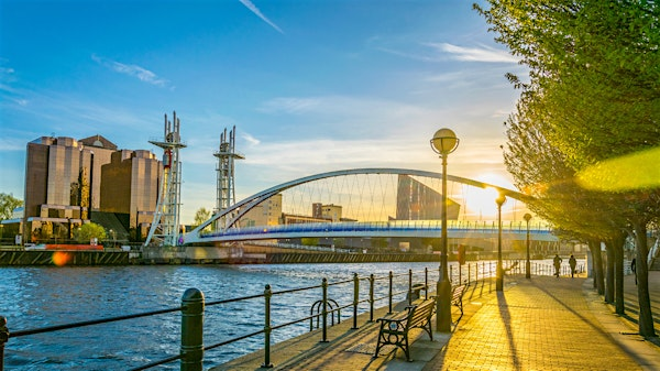 Manchester Walking Tour (from New York City) | John F. Kennedy International Airport