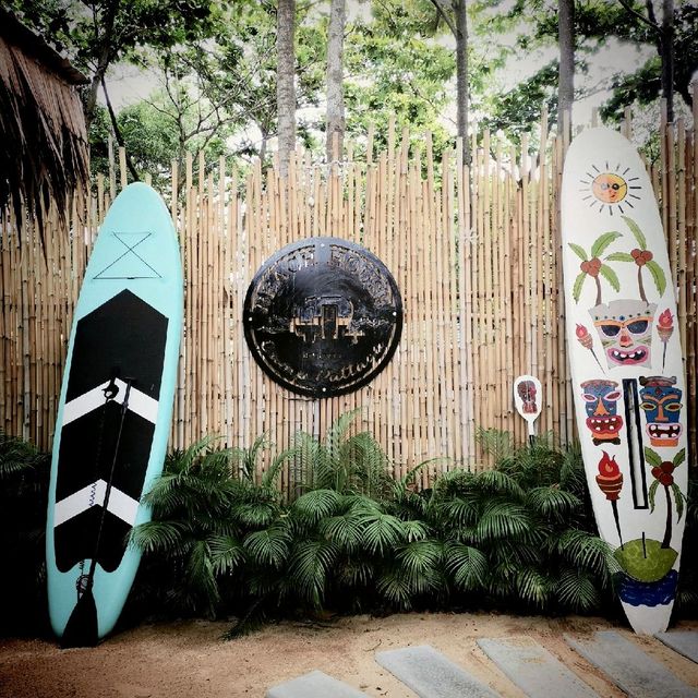 BEACH HOUSE CAMP PATTAYA 