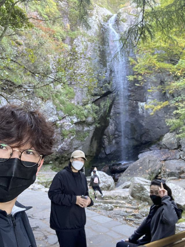 경북 구미 금오산 대혜폭포, 도선굴