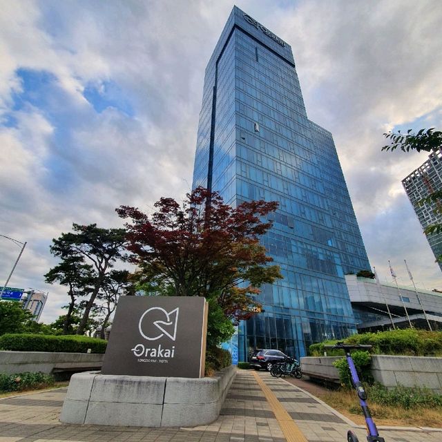 센팍 보며 호캉스의 꽃 야외 수영 즐기기! 칵테일은 덤!