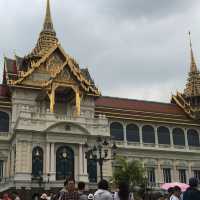 🕌 參觀暹羅國王的舊居 — 金壁輝煌的 大皇宮