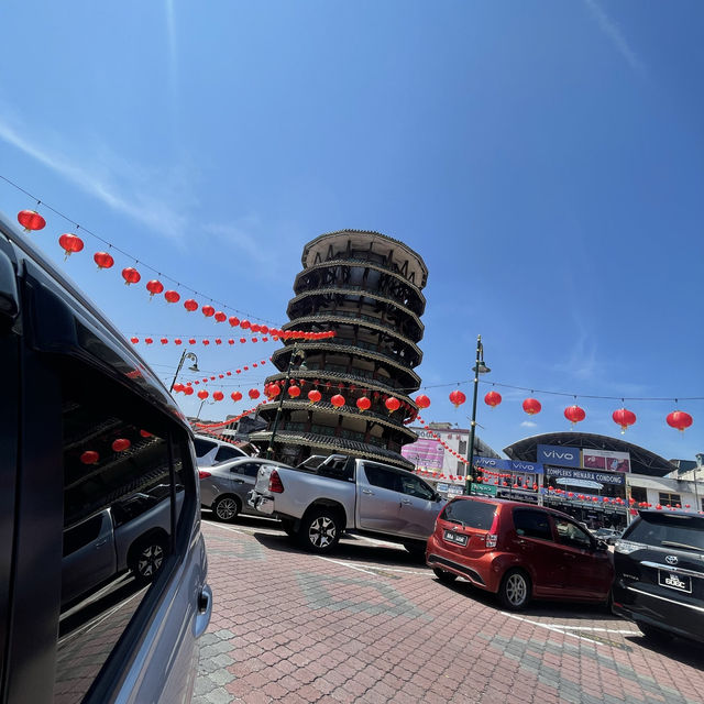 Menara Condong-Teluk Intan