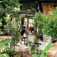 KLUWIH CAFE SEMARANG