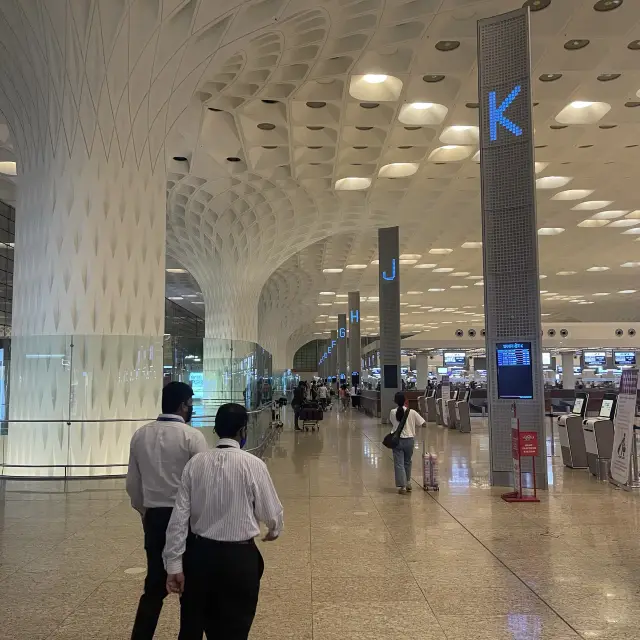 뭄바이의 새로운 관문 “Chhatrapati Shivaji Maharaj International 공항”
