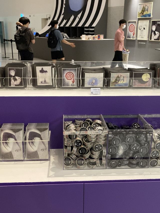 기기괴괴 매니아틱한 팀버튼 특별전🌀