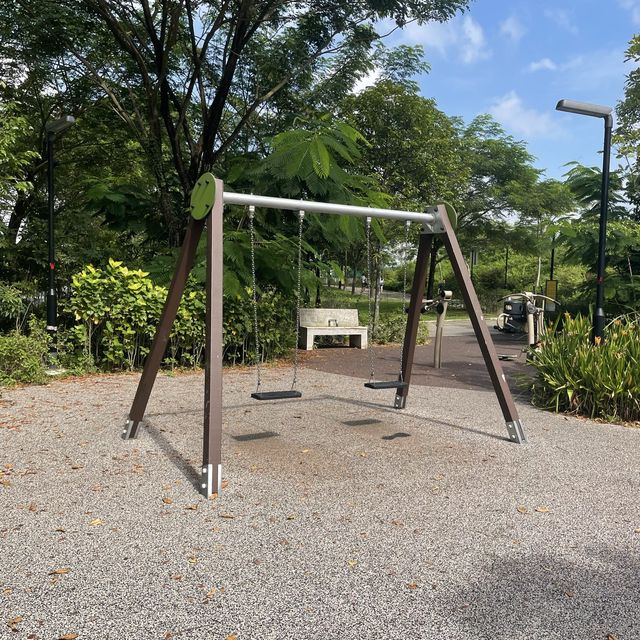 playground & fitness corner @bukitgombak park