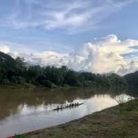 Explore out by walking along Mekong -Kharn 