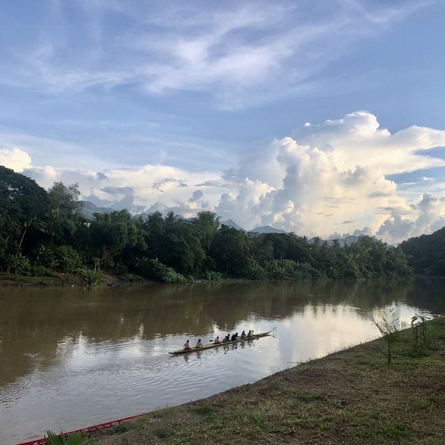Explore out by walking along Mekong -Kharn 