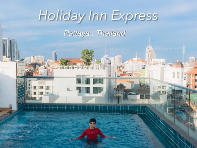 (รีวิวที่พัก) Holiday Inn Express Pattaya Central