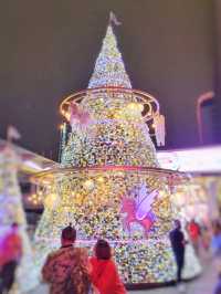 一棵10米高幻彩聖誕樹｜海港城