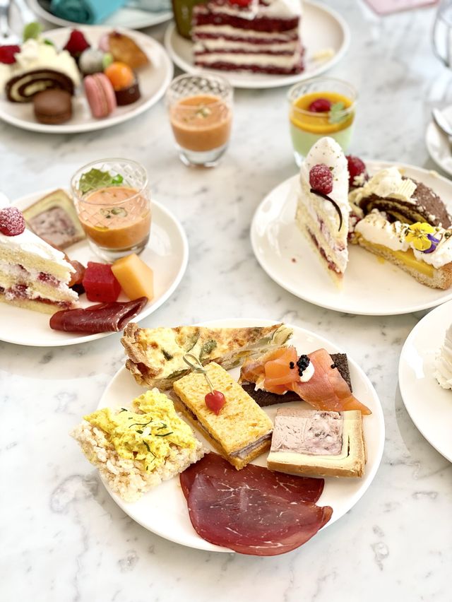 。高質靚景甜品下午茶Buffet。