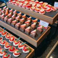 겨울에 🍓딸기뷔폐는 서울 용산 드래곤시티the26!