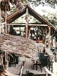 The Rock Beach Bar ณ สมุย