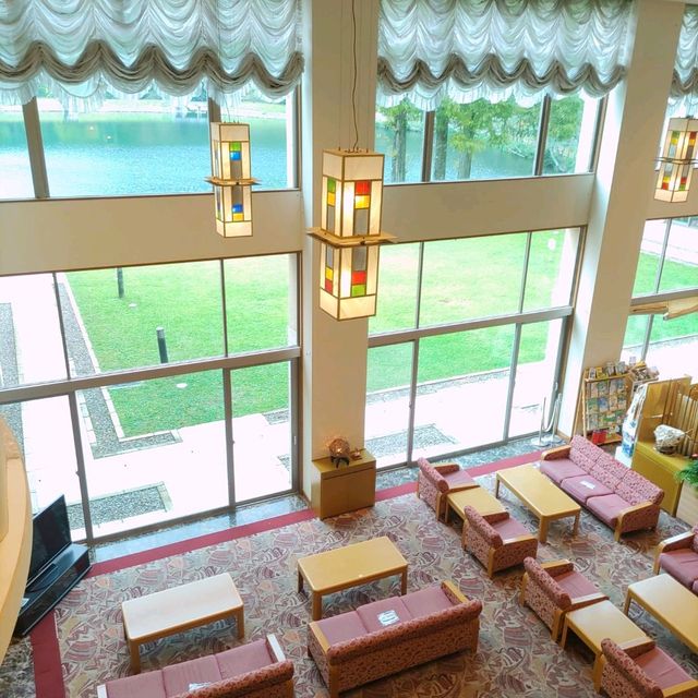 兵庫県！湖を眺めながら日帰り温泉を堪能