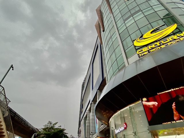 Century the movie plaza at Victory monument 