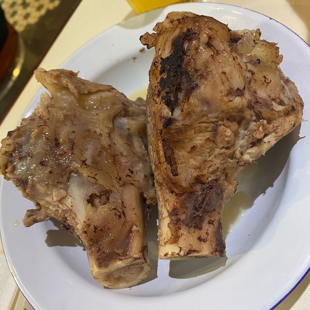 氣氛超好超地道嘅中環火鍋店