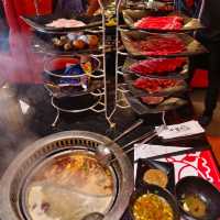 【新莊吃到飽】小蒙牛頂級麻辣養生鍋