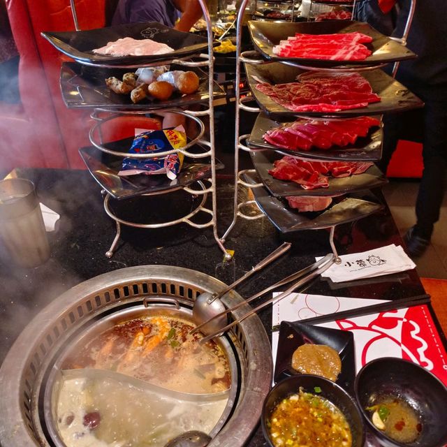 【新莊吃到飽】小蒙牛頂級麻辣養生鍋