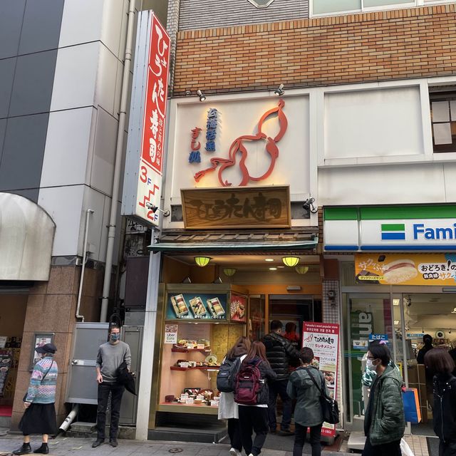 福岡　天神で人気の寿司屋　ひょうたん寿司