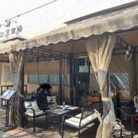 商場盡頭的海景Cafe