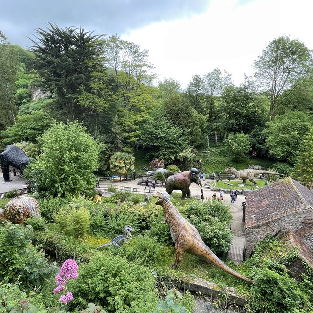 爬進英國的洞穴探險 爬進英國的洞穴探險