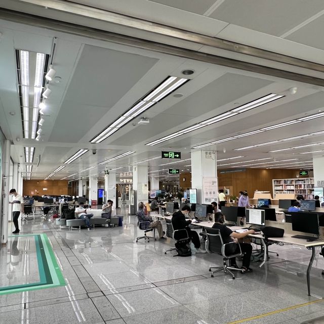 深圳圖書館，大師作品