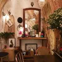 Floral Cafe'