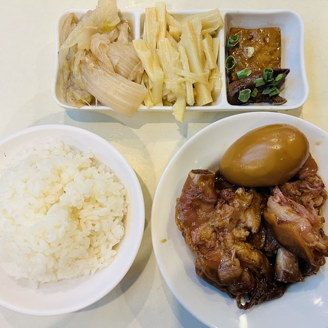 台中阿水師豬腳大王