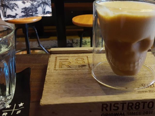 Ristr8to ร้านกาแฟสุดนิยม