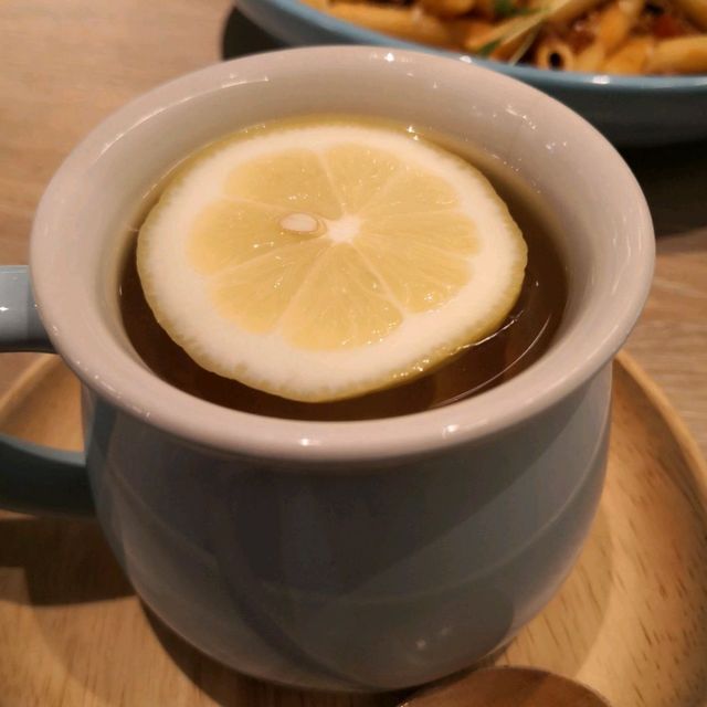 成日排長隊的休閒有情調西餐