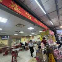 基隆有名的老店-孝三路大腸圈！
