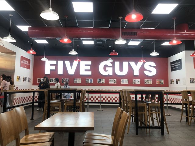 Five Guys Burger-licious