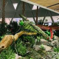 Jewel Changi Airport - น้ำพุในร่มใจกลางสนามบิน