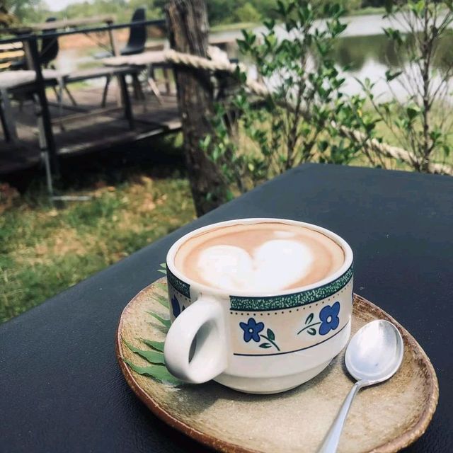 บ่อดิน Pizza&Cafe