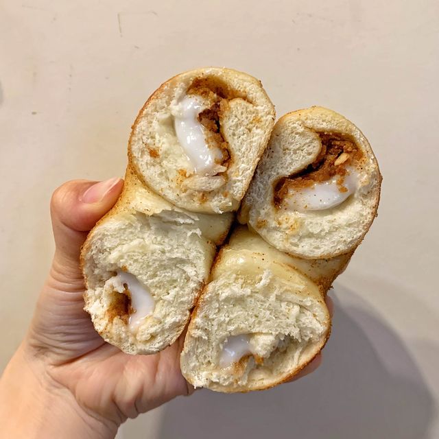 超吸睛麻糬貝果區｜玖拾烘焙
