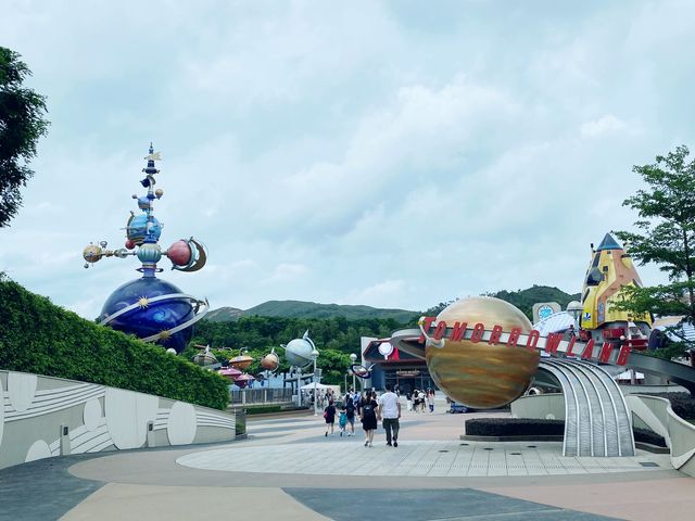 明日世界
