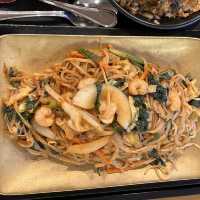 韓国/釜山【海雲台】野菜入れ放題！？デパ地下ご飯♡